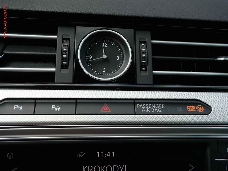 Volkswagen Passat (2016) 2.0 TDi, Comfortline - fotka 16 z 23