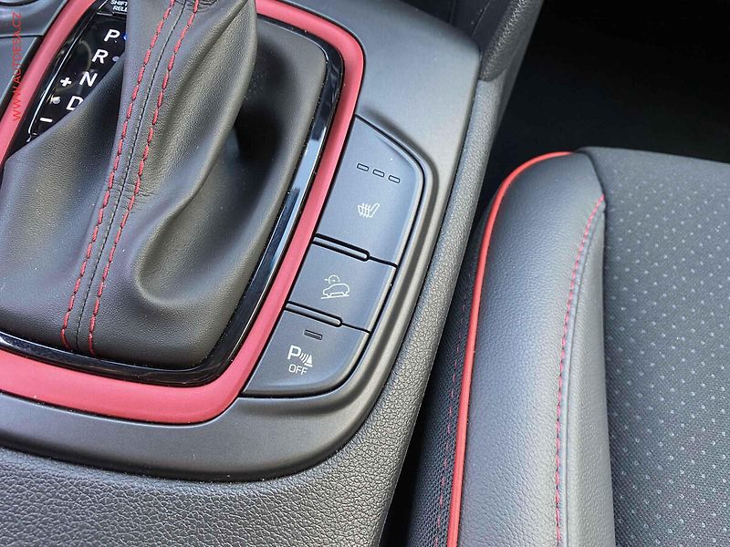 Hyundai Kona (2020) 1.6 T-GDi, Style, AT, +ALU - fotka 19 z 22