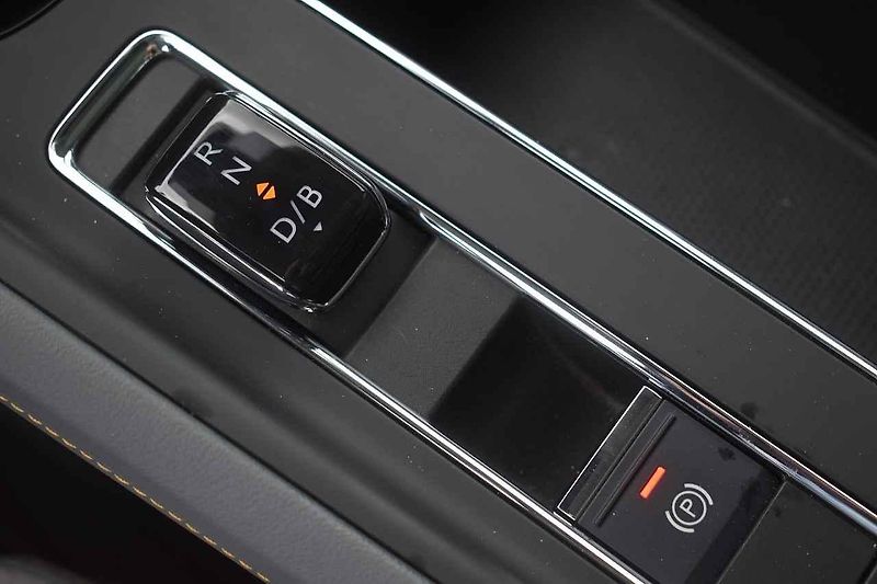Škoda Enyaq iV při jízdě v chladném počasí