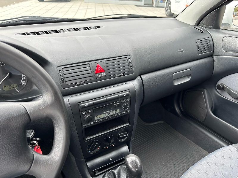Škoda Octavia A 1,9 TDI 66 kW AMBIENTE - fotka 15 z 30