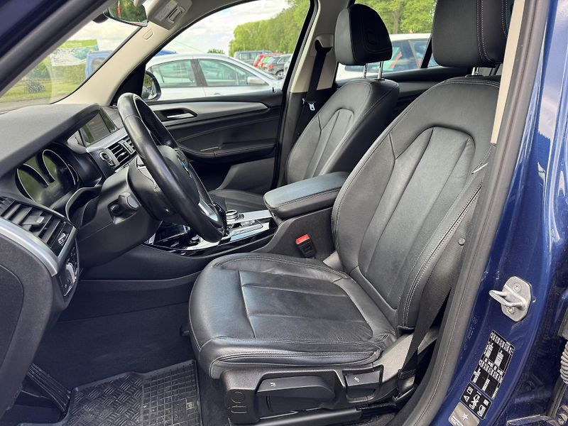 BMW X3 (2018) 2.0 X-DRIVE 140KW - fotka 14 z 20