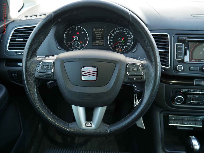 Seat Alhambra (2012) 2.0 TDI, FR, AT - fotka 13 z 22