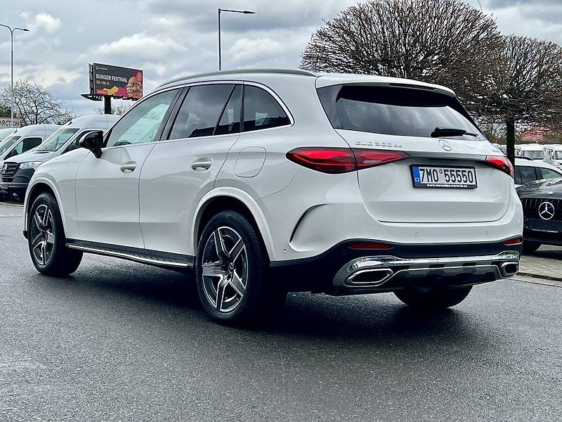 Mercedes-Benz GLC (2025) 300 de 4M Plug-In hybrid - fotka 5 z 29