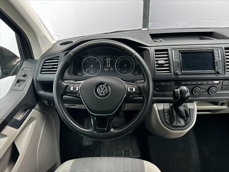 Volkswagen Caravelle 2.0TDI 110kW DSG - fotka 19 z 38