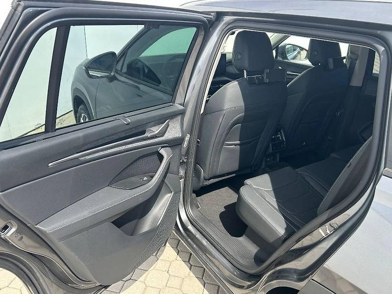 Škoda Kodiaq Exclusive Selection 7DSG 4x4 2 - fotka 8 z 28