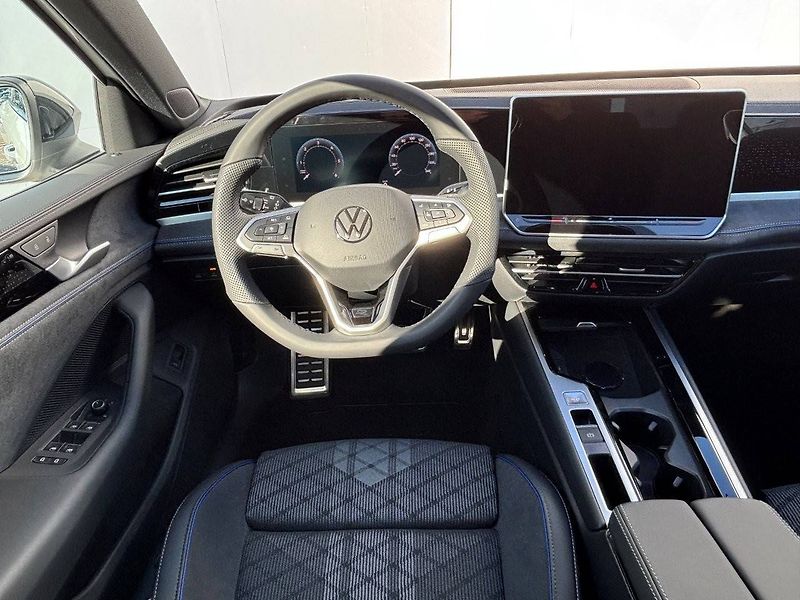 Volkswagen Passat (2026) R-Line Family 7DSG 2,0TDI - fotka 6 z 7