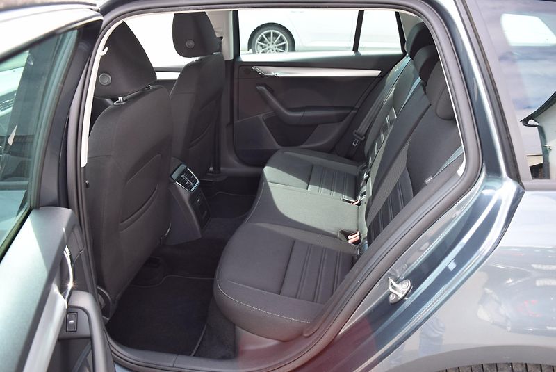 Škoda Octavia (2020) 2.0TDI 110kw AMBITION NAVI APP - fotka 15 z 50