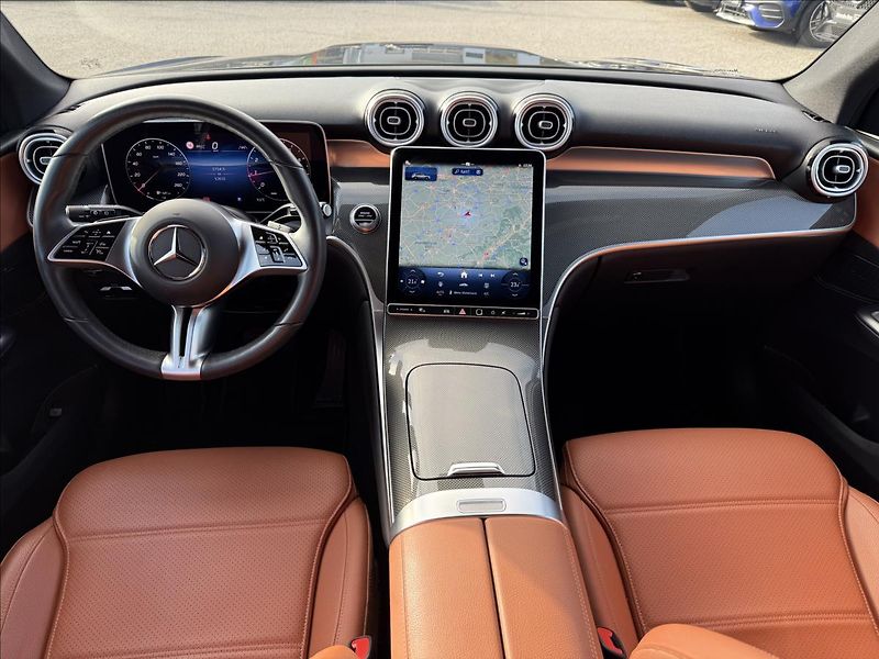 Mercedes-Benz GLC 200 4MATIC AVANTGARDE - fotka 9 z 13