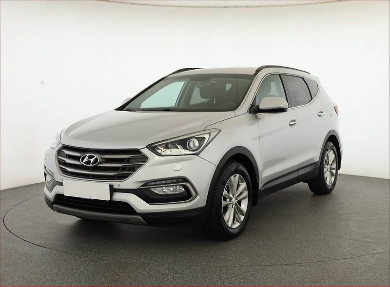 Hyundai Santa Fe (2017) 2.2 CRDi Blue, 4X4, Automat - fotka 2 z 16