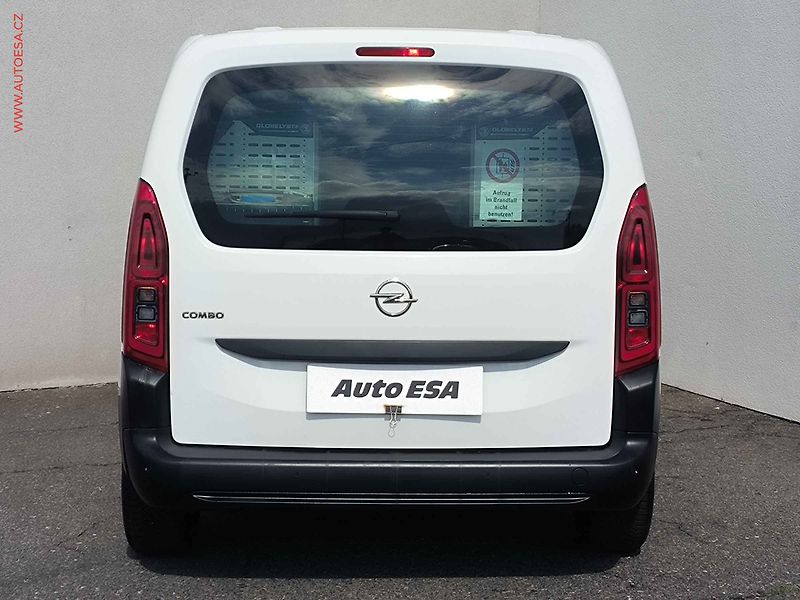 Opel Combo (2022) 1.5CDTi DÍLNA, Edition, navi - fotka 5 z 22