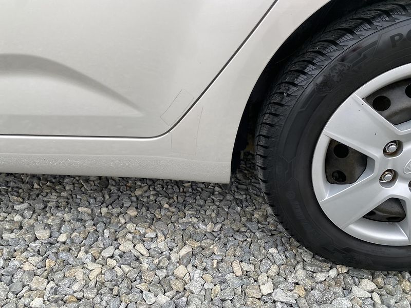 Kia Venga 1.4i 16v 90PS KLIMA SERVIS!!!  - fotka 29 z 144