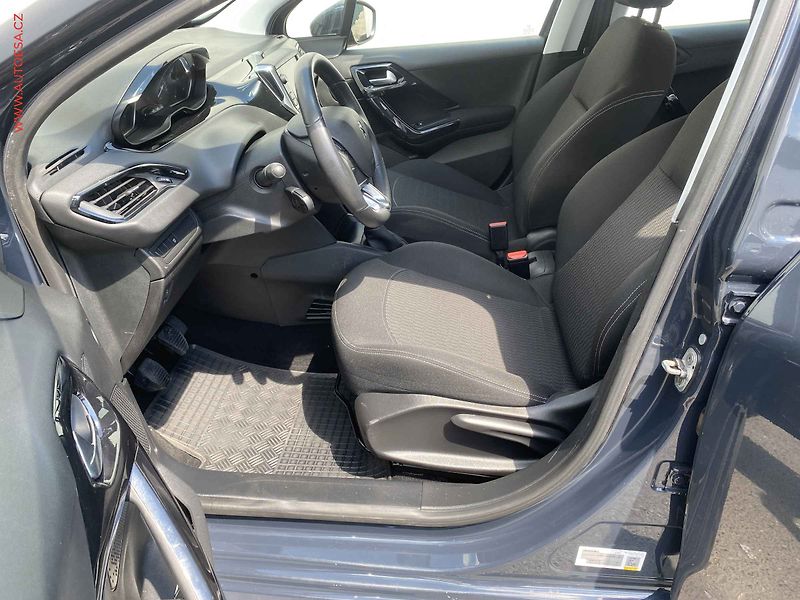 Peugeot 208 (2019) 1.2 PT, 2.maj,ČR, Active - fotka 9 z 19
