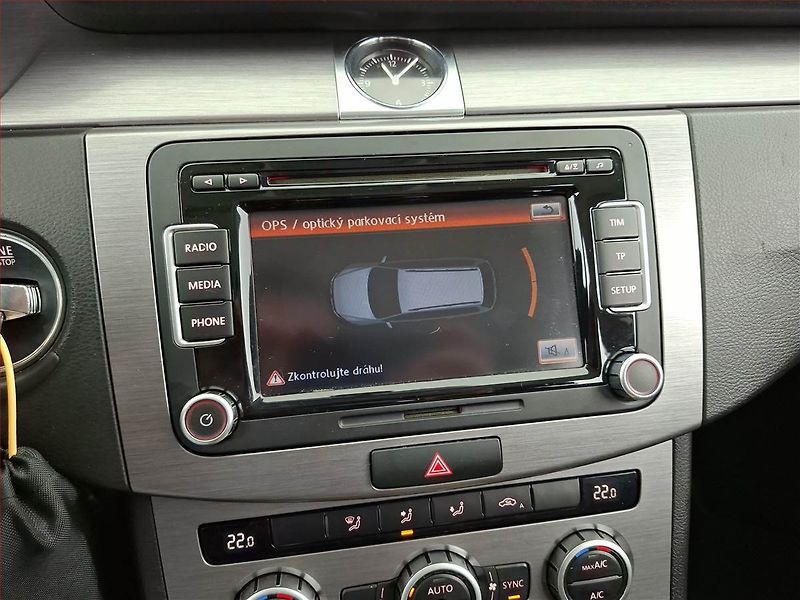 Volkswagen Passat (2013) 2.0 TDI, 4X4, Automat, Xenony - fotka 15 z 16