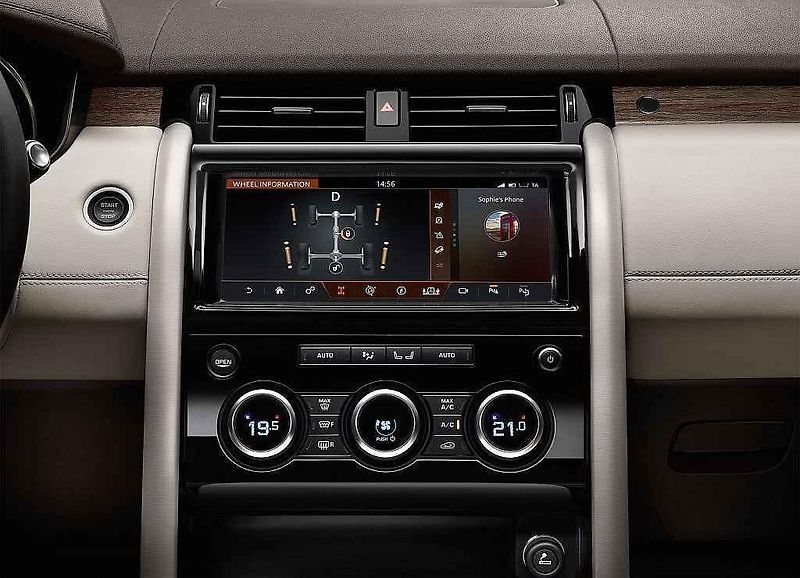 Land Rover Discovery.