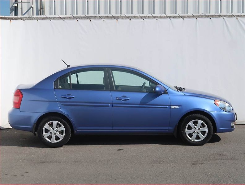 Hyundai Accent (2009) 1.5 CRDi, nová STK, Klima - fotka 6 z 15