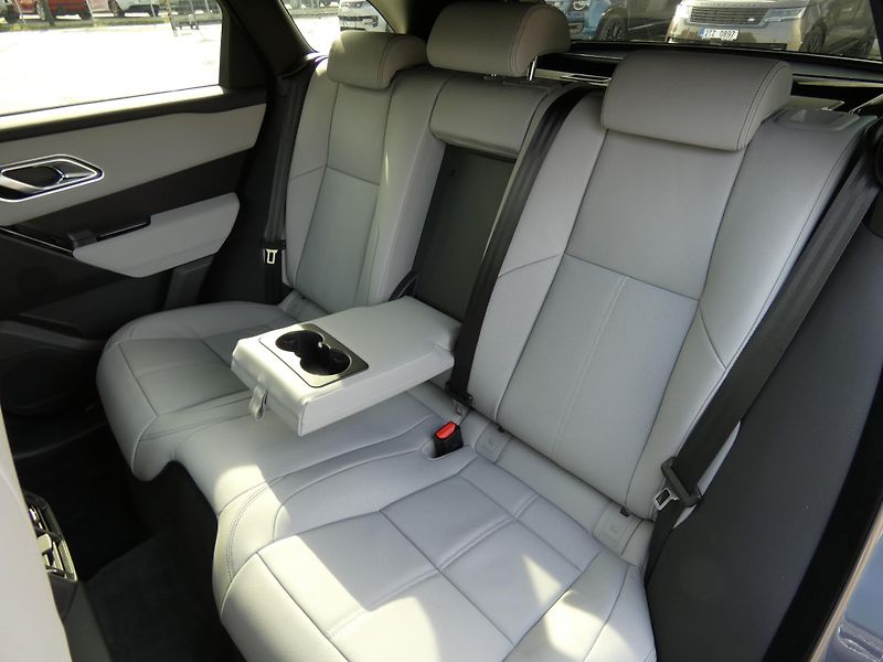 Land Rover Range Rover Velar (2026) Belgravia Edition P400e        - fotka 18 z 45