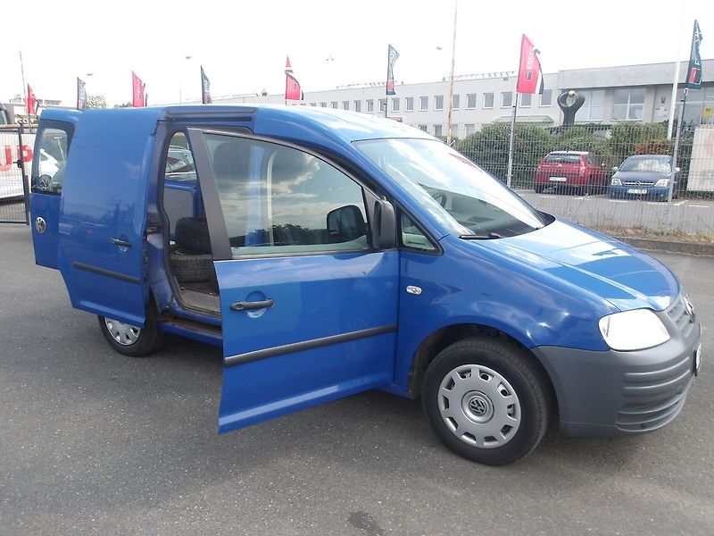 Volkswagen Caddy 1,4i ČR 1.MAJITEL !!! - fotka 17 z 37