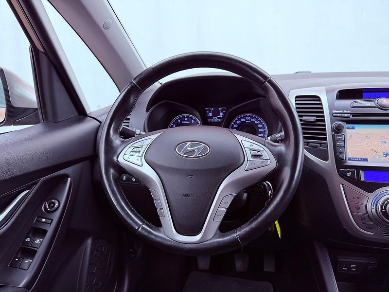 Hyundai ix20 1.6 Comfort, Navi, AutoAC - fotka 17 z 26
