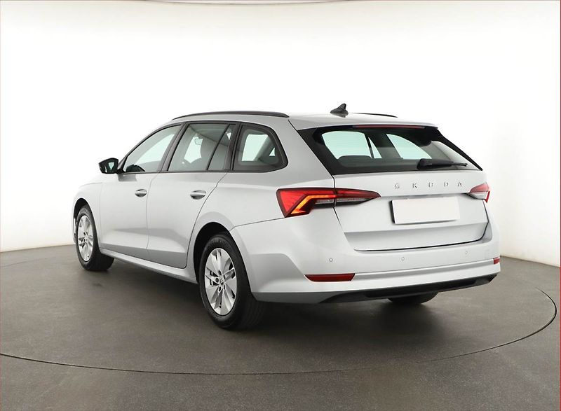 Škoda Octavia (2023) Ambition 2.0 TDI, ČR,1.maj - fotka 4 z 16