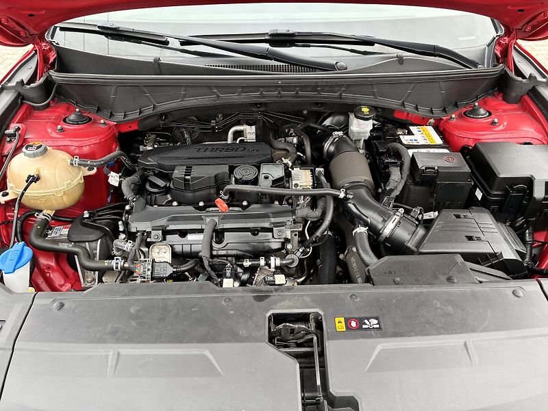 Hyundai Tucson 1.6T-GDi 110kW REZERVACE - fotka 28 z 29