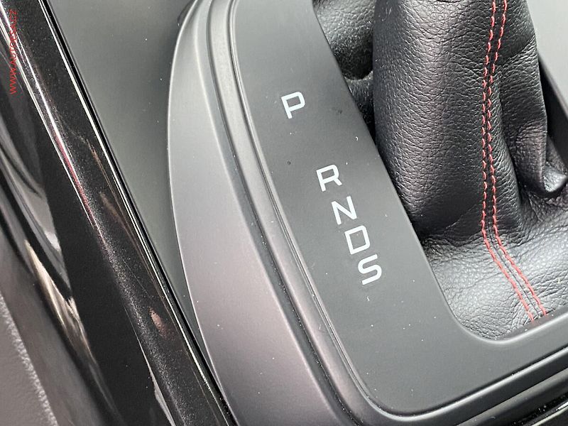Ford Kuga (2019) 1.5EB AWD, ST-Line, AT - fotka 14 z 19