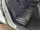 Kia Sportage (2016) 1.7CRDi 85kW -1.MAJITEL-KAMERA - náhled 23