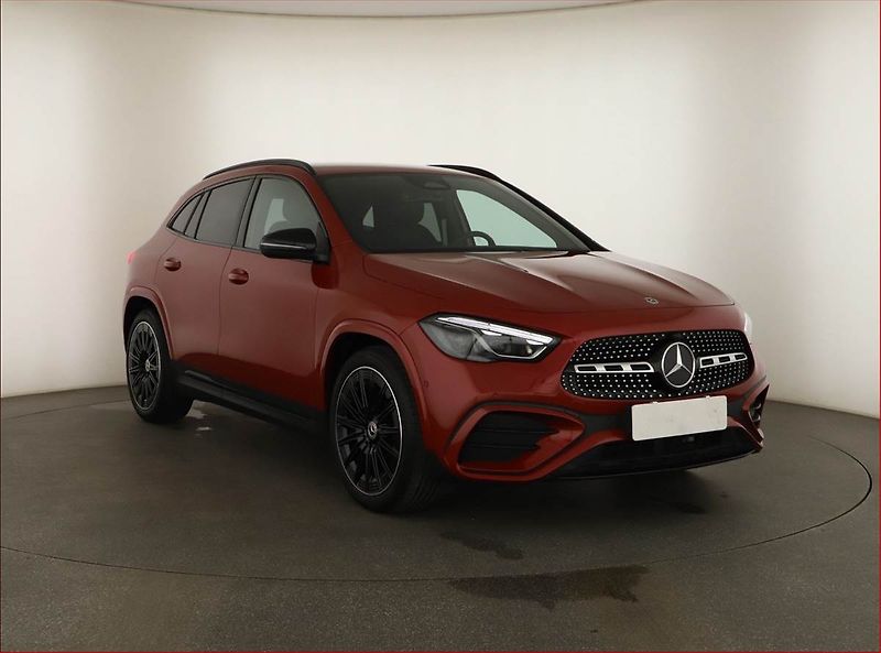 Mercedes-Benz GLA (2026) 200, AMG Line, Navigace - fotografie inzerátu