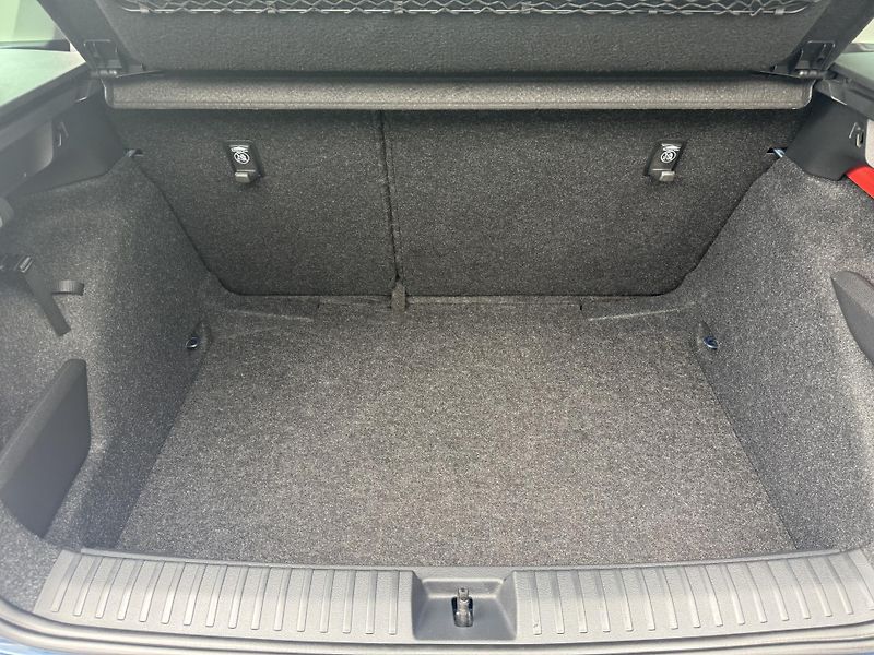 Škoda Kamiq (2021) 1.0TSi MAN Style, Virtual, DPH - fotka 21 z 41