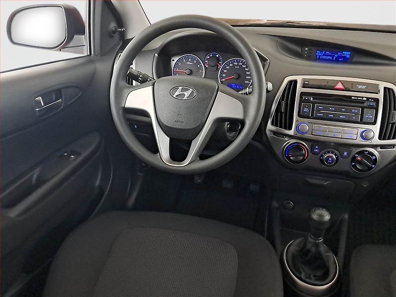 Hyundai i20 (2013) 1.2 - fotka 7 z 16