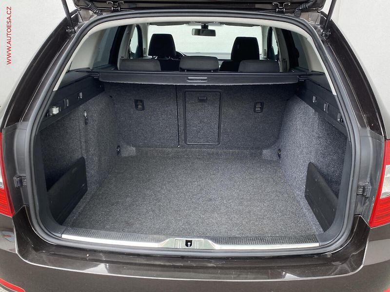 Škoda Superb (2013) 1.4 TSi, AC, temp - fotka 7 z 17