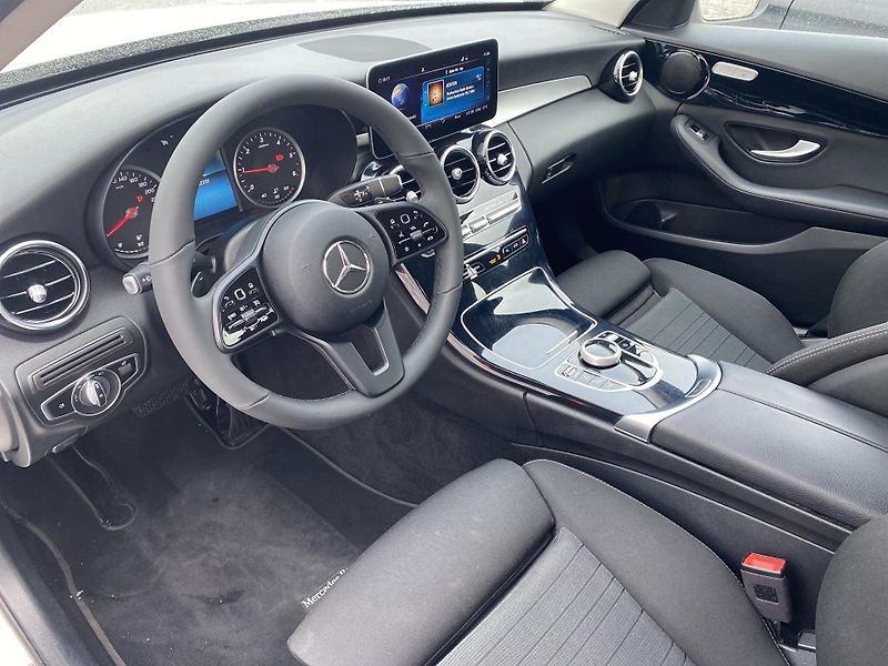 Mercedes-Benz Třídy C C 200d kombi automat - fotka 12 z 27