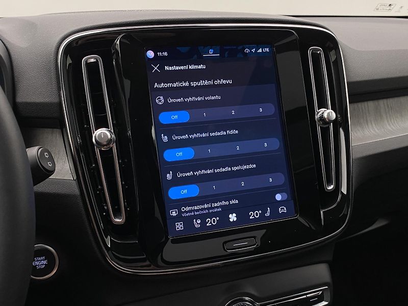 Volvo XC40 B4 DARK ULTIMATE AUT CZ - fotka 42 z 56