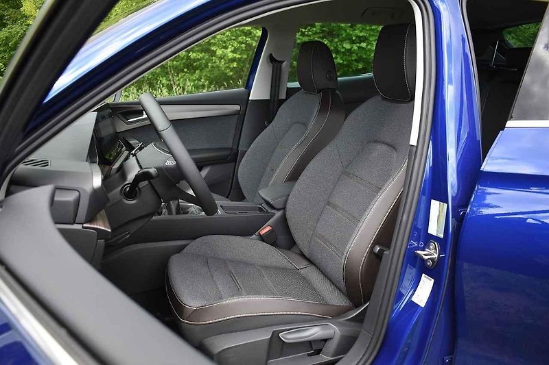 Nový Seat Leon jsme vzali i na silničky v okolí hradu Krakovec