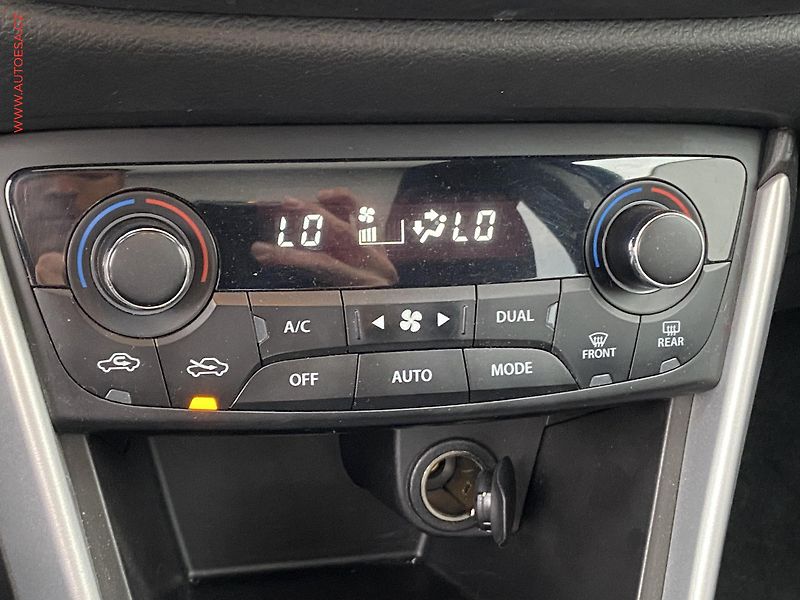 Suzuki S-Cross (2014) 1.6 VVT AllGrip, Premium - fotka 16 z 19