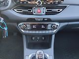 Hyundai i30 1,5   1,5 T-GDI mHEV Smart 117 - náhled 15