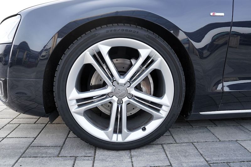 Audi A8 3.0 TDI Quattro/Tiptr./Matrix - fotka 16 z 48
