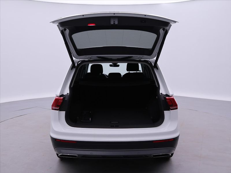 Volkswagen Tiguan Allspace 2,0 TDI 110kW CZ DPH - fotka 9 z 30