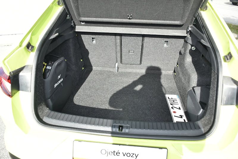 Škoda Enyaq (2023) RS 220kW 4x4 - fotka 26 z 34