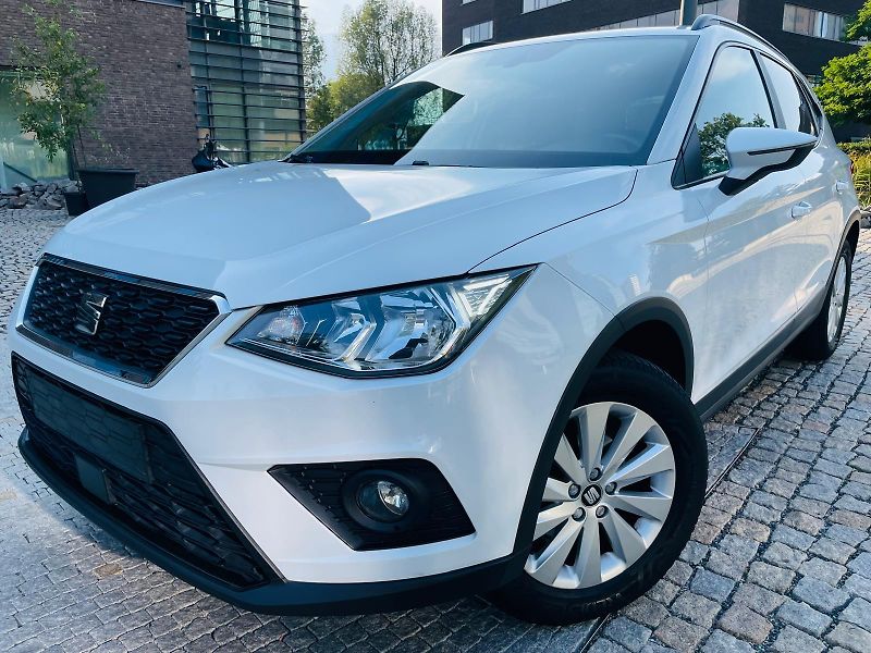 Seat Arona 1.0TSI 85KW 1.MAJITEL SENZORY  - fotka 2 z 46