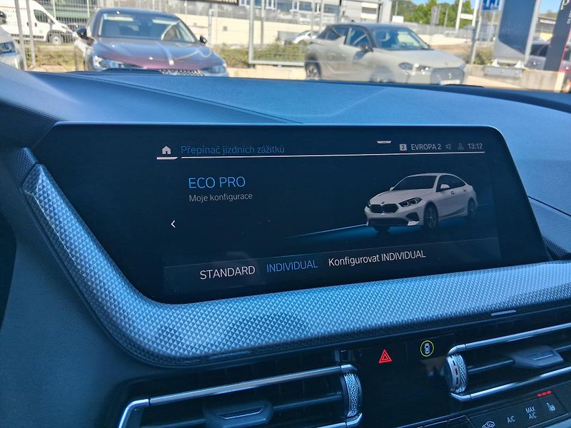 BMW Řada 2 GRAN COUPE 1.5 218i 100 kW - fotka 21 z 32