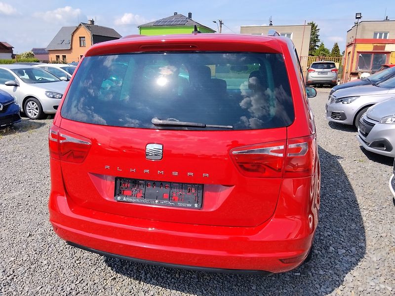 Seat Alhambra (2013) - fotka 40 z 45