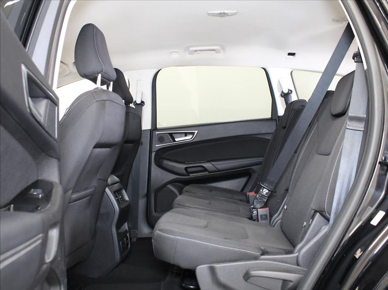 Ford S-MAX 2,0 TDCi 110kW Titanium Tažné - fotka 8 z 17