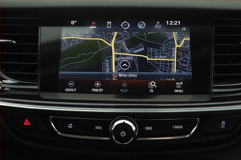Opel Insignia (2018) 2.0 Turbo 4x4, 4X4, Automat - fotka 14 z 17