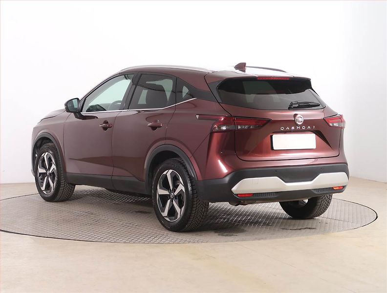Nissan Qashqai (2022) N-Connecta 1.3 DIG-T - fotka 4 z 20