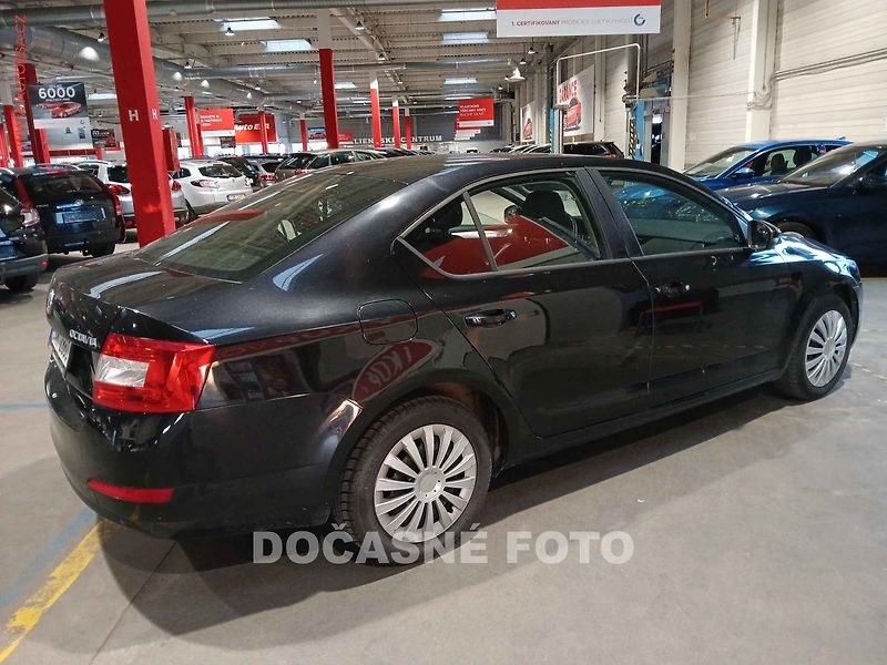 Škoda Octavia (2013) 2.0 TDi, ČR - fotka 2 z 3