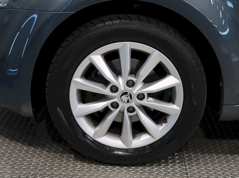 Škoda Octavia (2016) AMBITION 1.2TSI 63KW - fotka 12 z 29