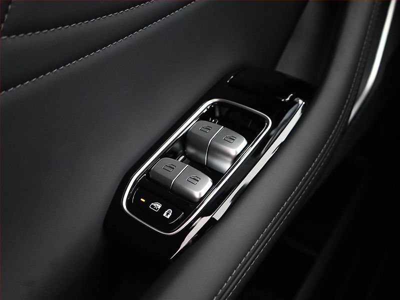 Omoda 9 (2026) SHS 1.5 PHEV - fotka 14 z 28