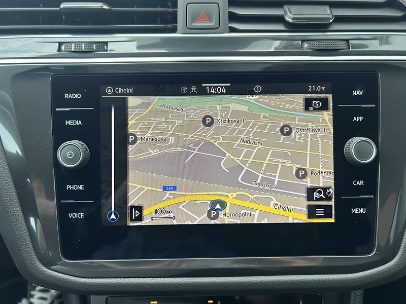 Volkswagen Tiguan 2.0TDI 110kW DSG - fotka 20 z 23