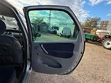 Citroën Xsara Picasso 1.6HDI 80KW* - náhled 19