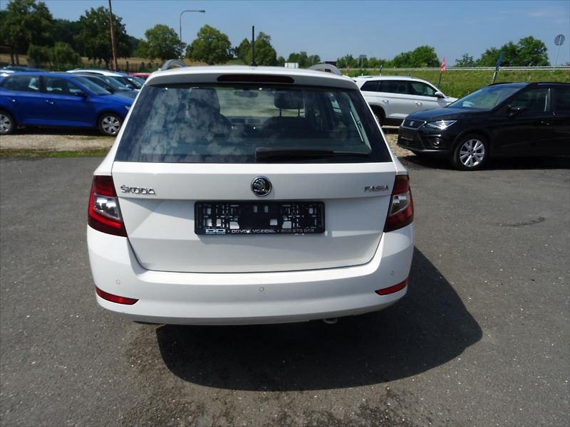 Škoda Fabia 1,0 TSi 70 kW  Clever - fotka 8 z 32